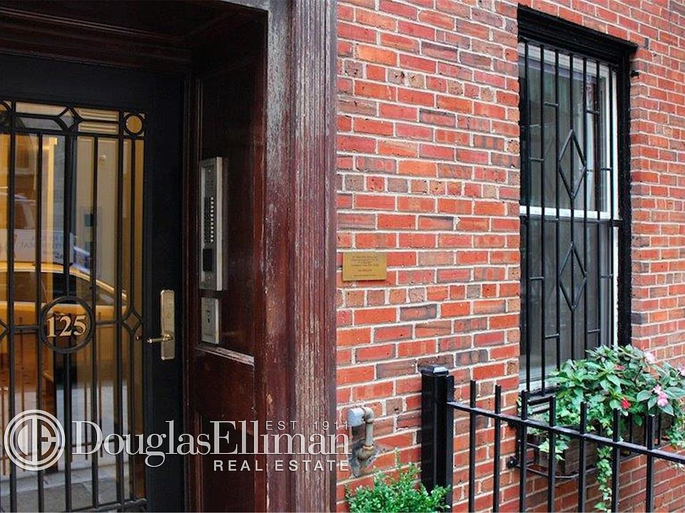 2nd image of 125 W 56th St APT 3B