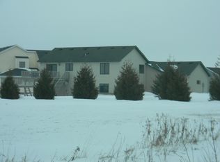 1112 Petersen Ln NW, Stewartville, MN 55976
