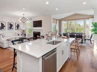 4 John Vanzandt Dr, Titusville, NJ 08560
