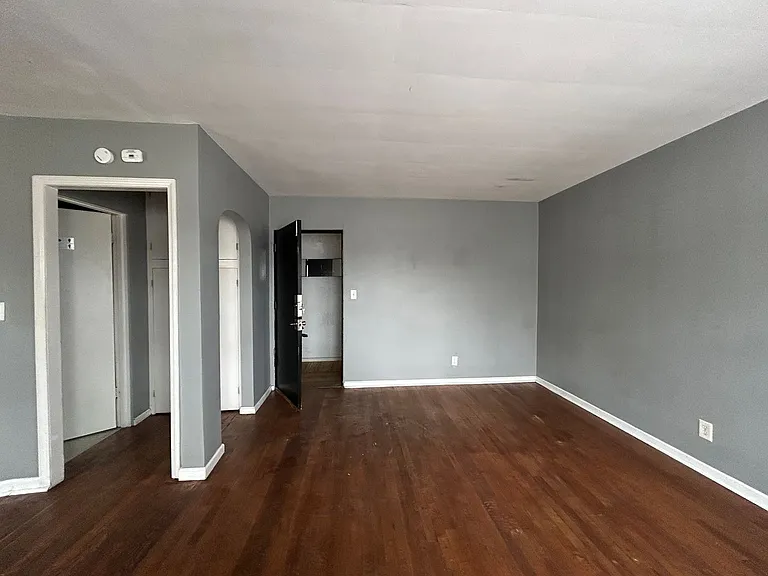 101 W Willow Dr — Photo 16
