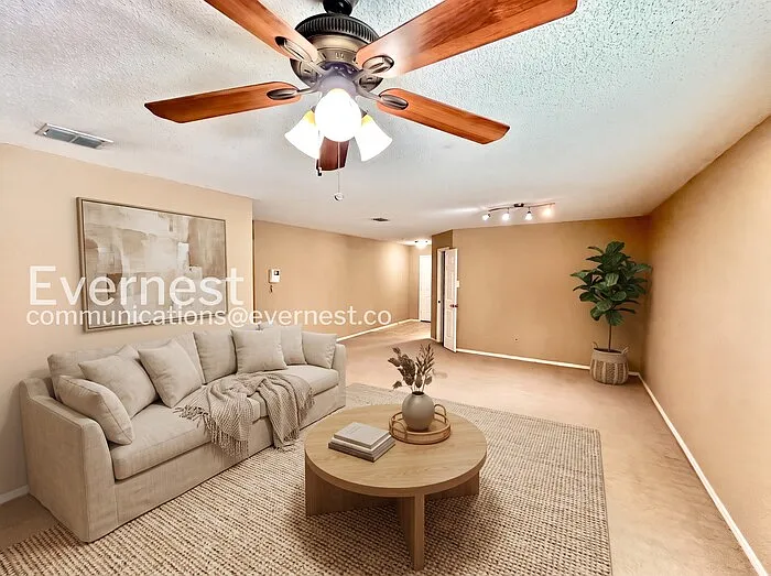 3422 Lipizzan Dr — Photo 6