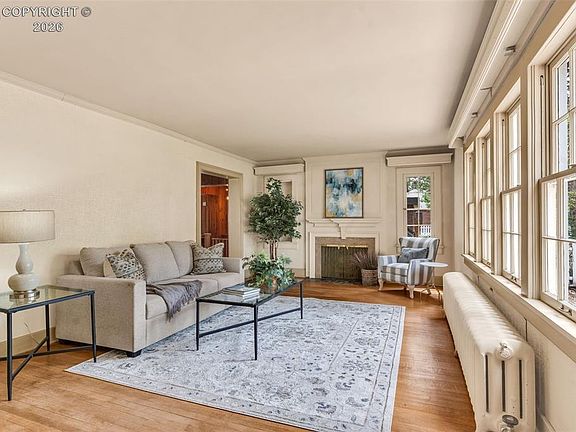 4th image of 920 Harrison Ave