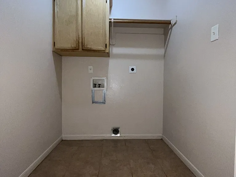 1301 Nicholas Cir #A — Photo 8