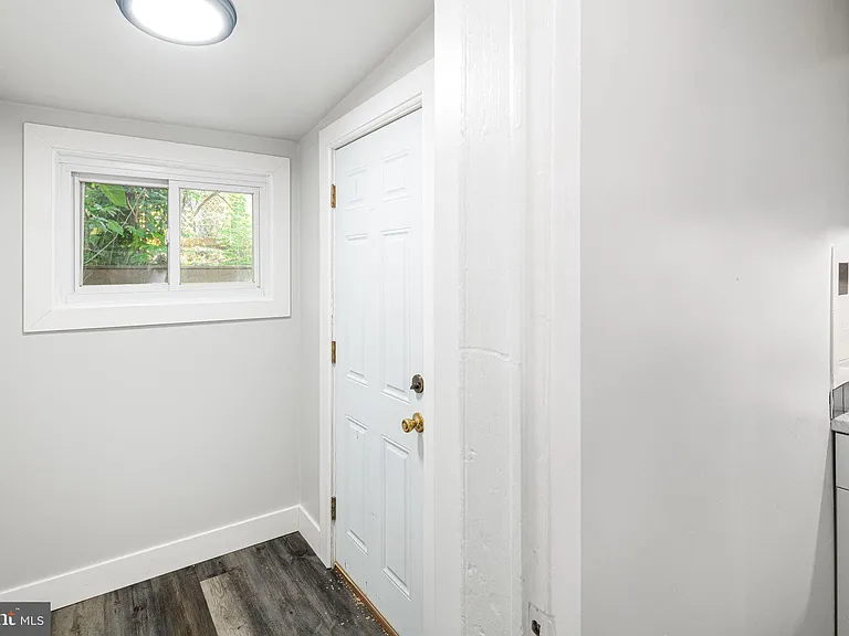 3836 Wyalusing Ave — Photo 6