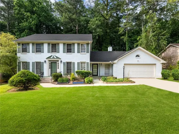 4059 Echo Woods Dr, Clarkston, GA 30021