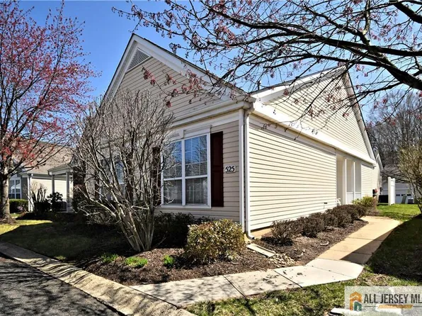 525 Harrier Dr, Monroe Township, NJ 08831