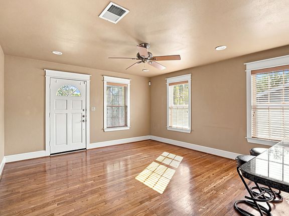 3rd image of 100 W 55th St #1/2