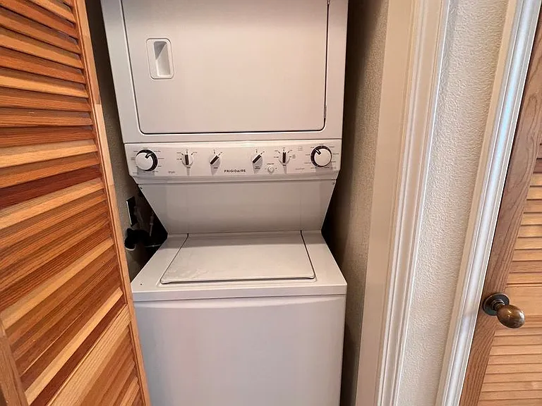 120 Village Blvd #126 — Photo 8