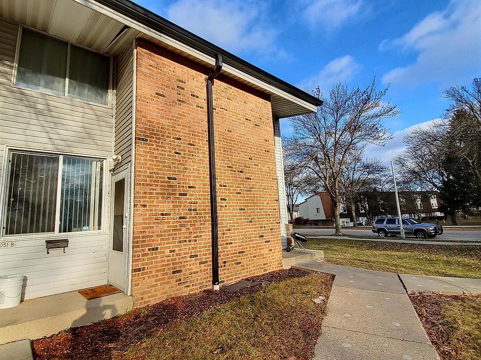 8872 N 95th St Milwaukee, WI, 53224 Apartments for Rent Zillow