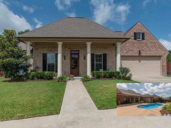 2nd image of 104 S Montauban Dr