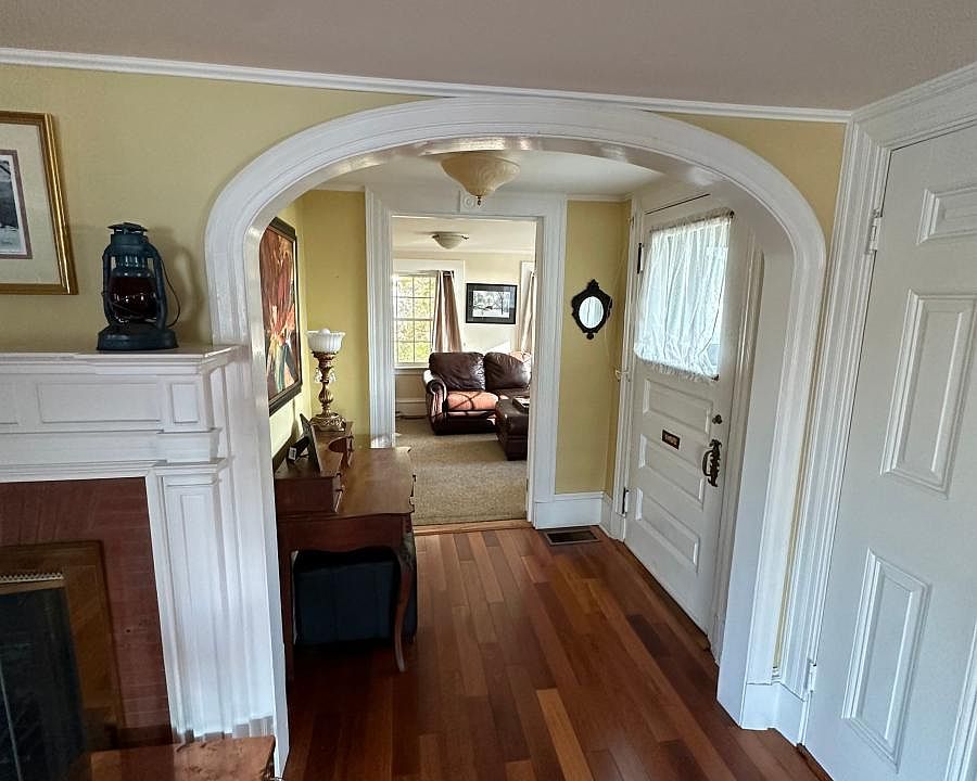 2 Oxford St, Fairhaven, MA 02719 Zillow