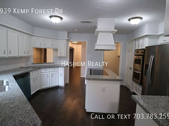 4th image of 9939 Kemp Forest Dr