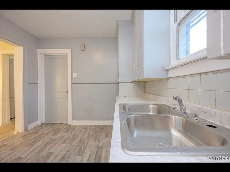 2260 Weston Ave #1 — Photo 8