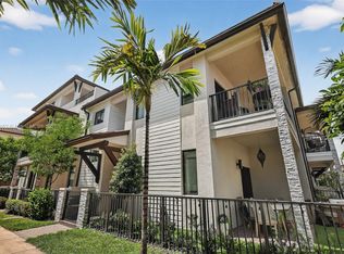 4672 NW 83rd Pkwy, Doral, FL 33166