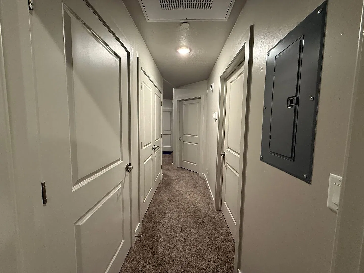 2 Bed, 1 Bath apartment for rent 1st month half off — Photo 4