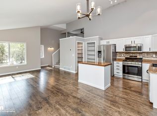 8973 Northwood Park Cir, Eagle River, AK 99577