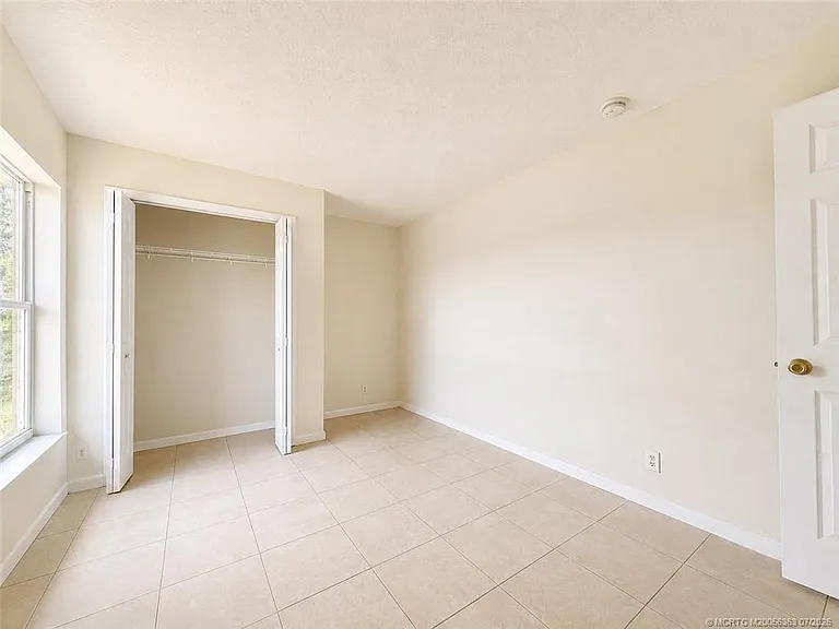 756 SE Lansdowne Ave — Photo 16