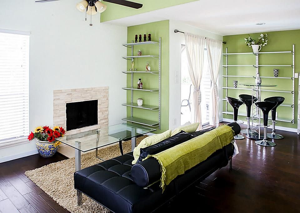 1st image of 2025 Augusta Dr APT 706