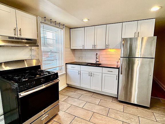 4th image of 2350 E Cumberland St APT 2