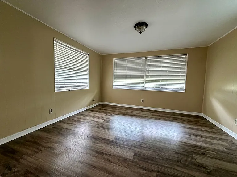 1809 Richter Ln — Photo 17