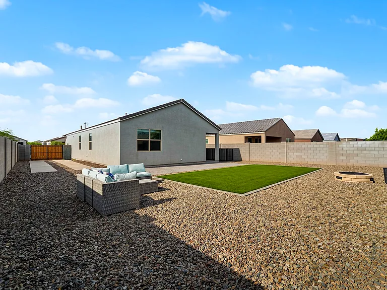 3629 E Archer Dr — Photo 32