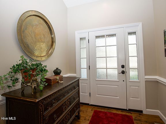 3rd image of 40 Greyabbey Drive