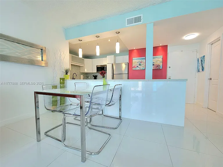 3505 S Ocean Dr #1011 — Photo 5