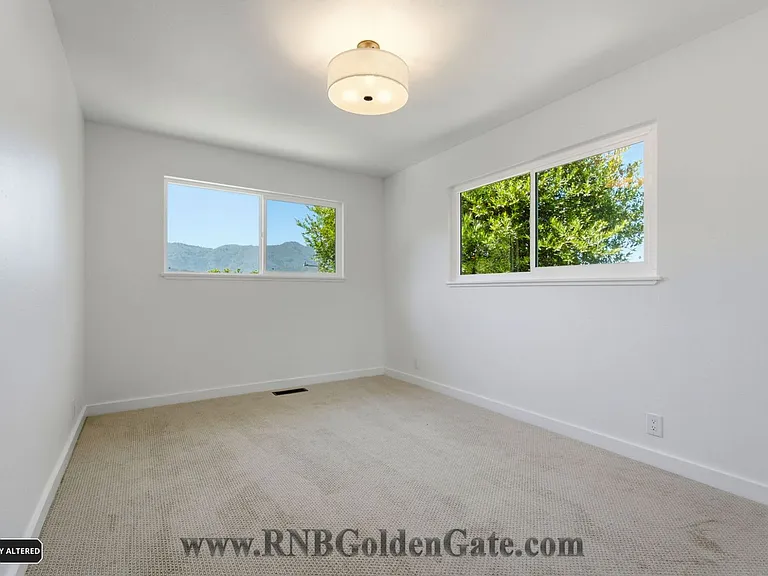 958 Greenhill Rd — Photo 13
