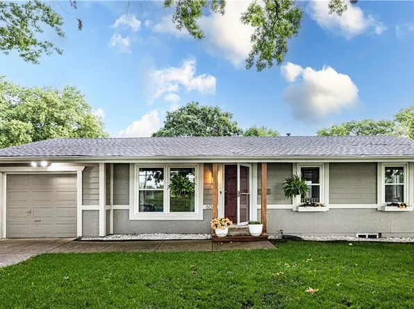 608 NW Obrien Rd, Lees Summit, MO 64063