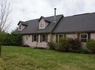 442 W Oakwood Rd, Oxford, MI 48371