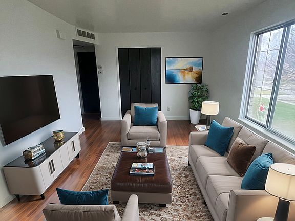 2nd image of 23225 Deanhurst St APT 204