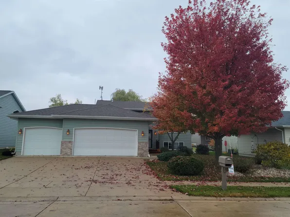 3725 Jackson Ave, Spirit Lake, IA 51360