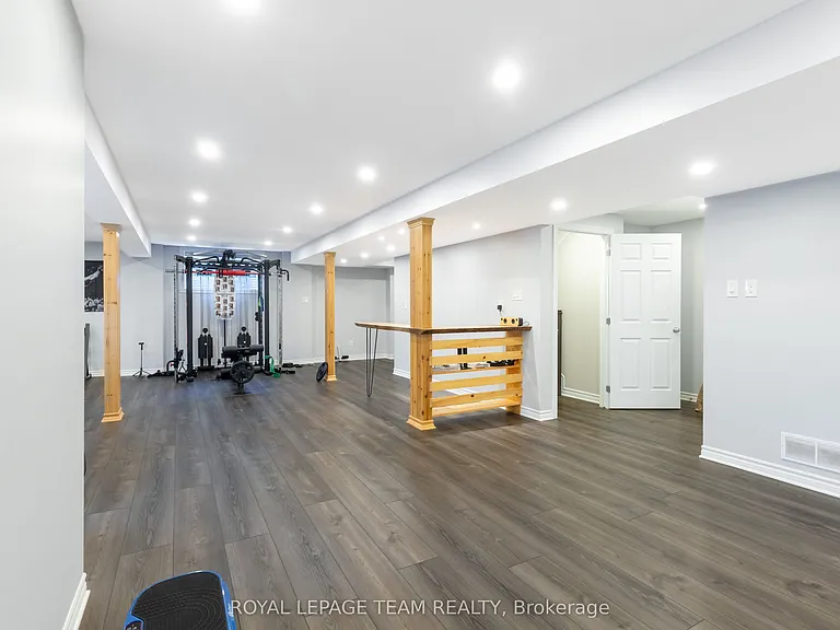 512 Breccia Hts — Photo 39
