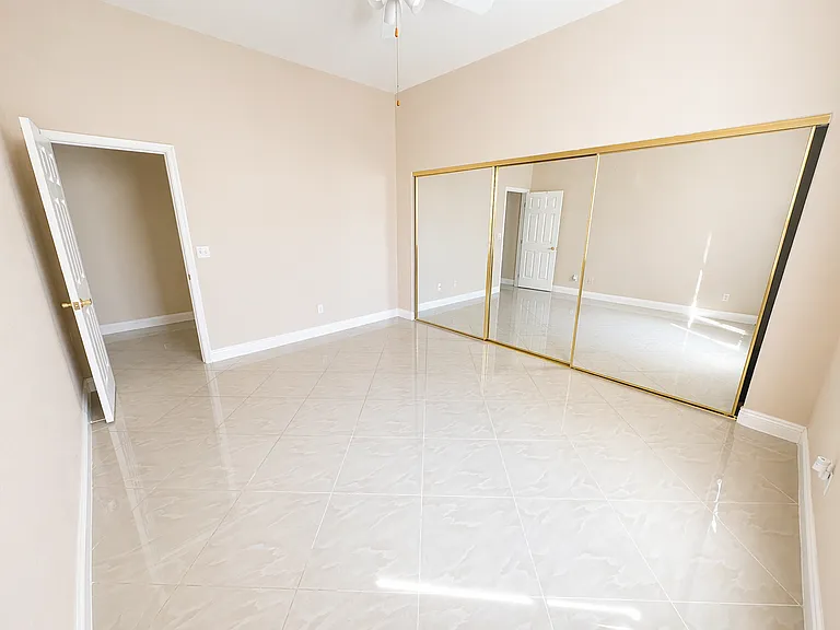 3235 Siboney Villa Cir — Photo 21
