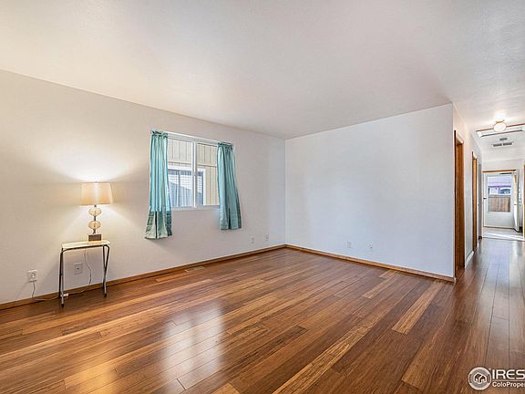 4th image of 1251 Meadow St