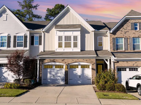 1013 Epiphany Rd, Morrisville, NC 27560