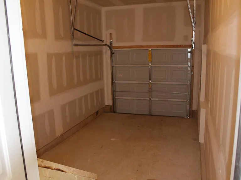 976 King Way — Photo 12