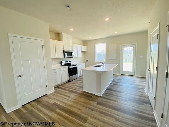 4th image of 757 Mulligan Ct