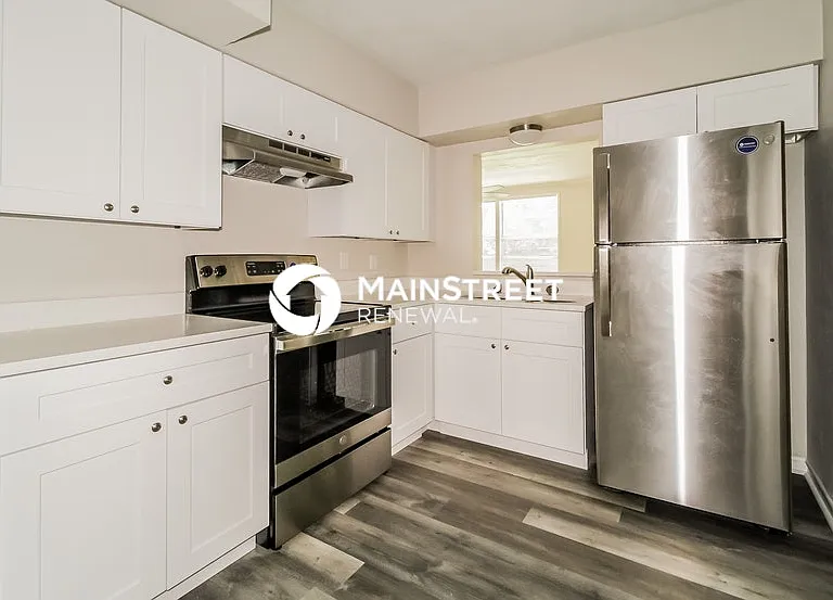 3108 Pembrook Dr — Photo 4
