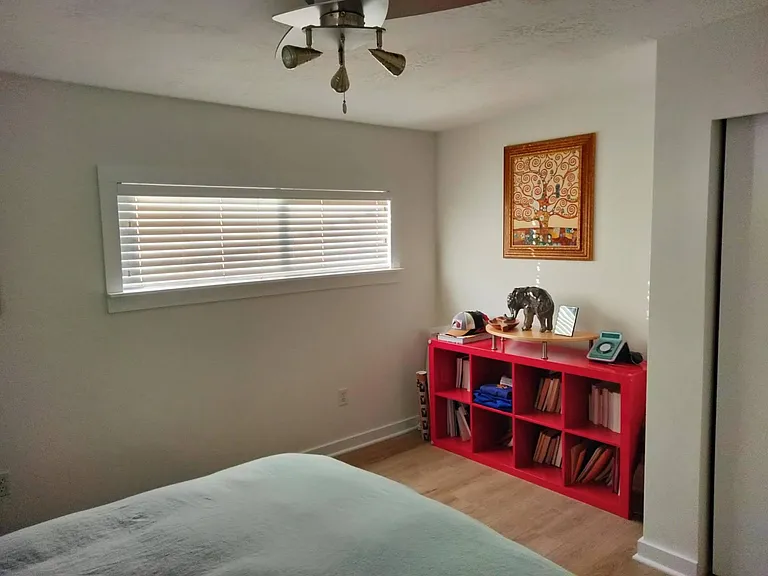 280 E 1700 S — Photo 22