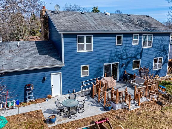 3rd image of 1700 Chatham Ave