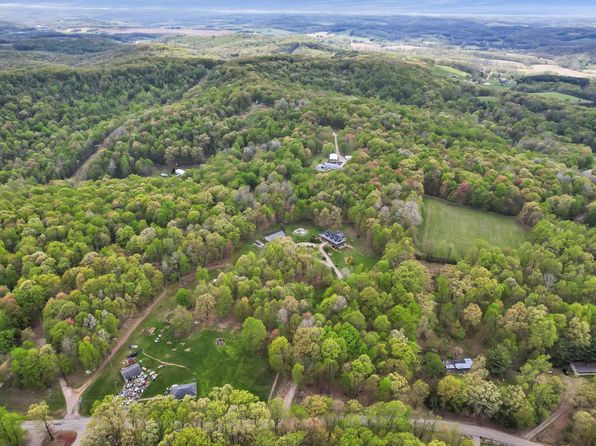 3615 Dragoo Rd, Nashport, OH 43830