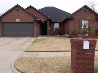 700 Villa Ave, Yukon, OK 73099