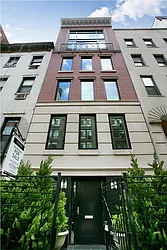 150 West 15th Street in Chelsea