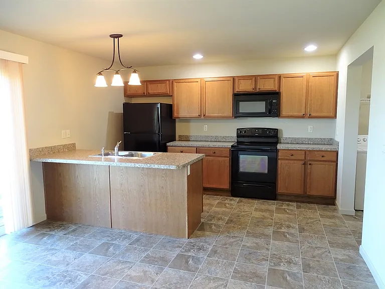 450 Marlene Way — Photo 3