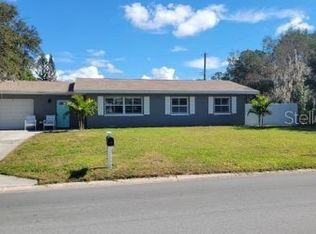 1122 20th St SW, Largo, FL 33770