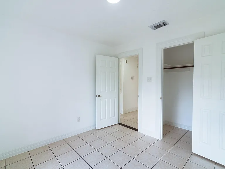 8602 Rockmont Ct — Photo 11
