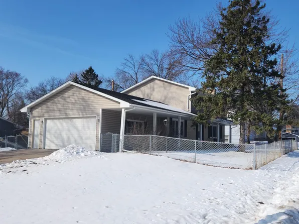 9001 42nd Ave N, New Hope, MN 55427