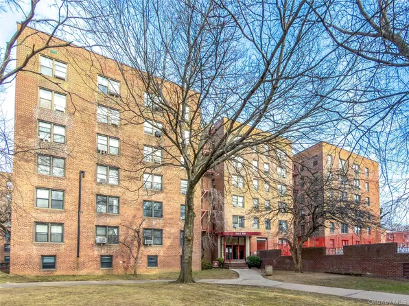 150-25 72 Road #6A, Kew Garden Hills, NY 11367