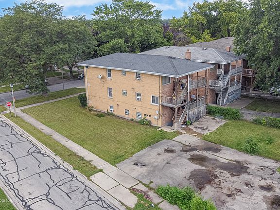5th image of 1027 S 11th Ave